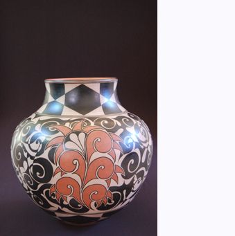 Hummingbird Swirl Pot
